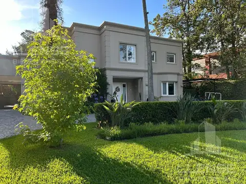 Casa en Venta de 5 dormitorios