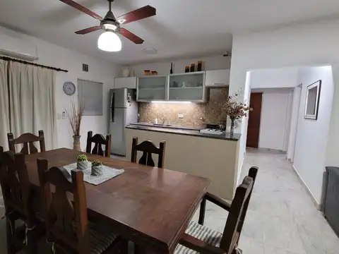 Venta de casa de 3 dormitorios con Piscina - Funes