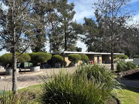 Departamento Dúplex  en Alquiler en Bosque Alto, Pilar, G.B.A. Zona Norte