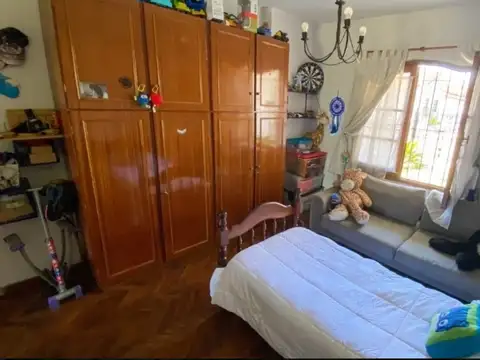 Casa en Venta en Ciudad Jardín del Palomar, USD 220.000