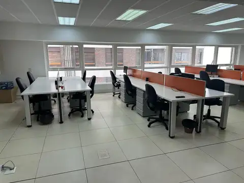Oficina en Alquiler 40 años