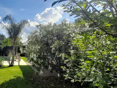 Venta Casa, quincho y pileta, Parque Sakura, Exaltacion de la Cruz