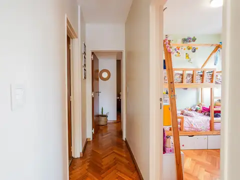 Departamento en Venta en Villa del Parque, USD 189.000