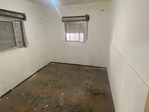 Casa 2 ambientes con 1 baño