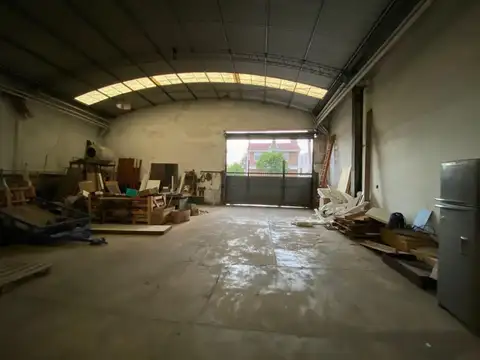 Alquiler deposito/galpon Villa La Florida