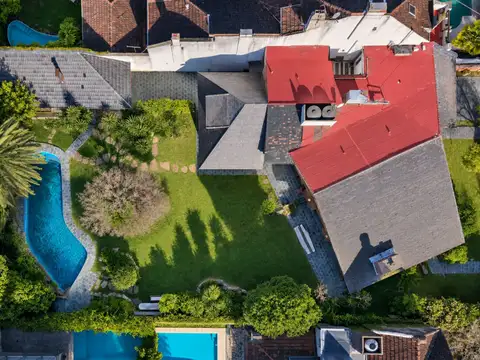 Casa 5 dorm. en Martínez - Gran terreno