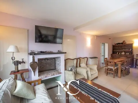 Depto Tipo Casa en Venta de 4 ambientes
