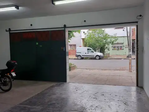 Local en Alquiler Via Púb.