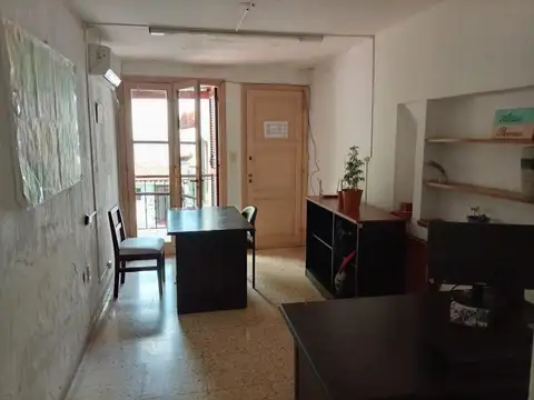 Oficina en Alquiler al Norte