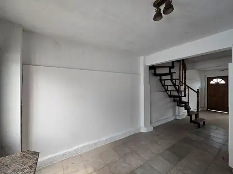 Depto Tipo Casa 3 ambientes con 1 baño