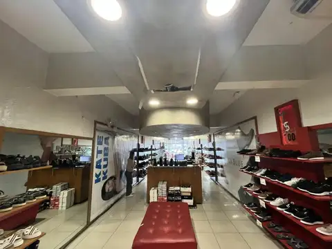 Avenida Presidente Juan Domingo Perón 1600