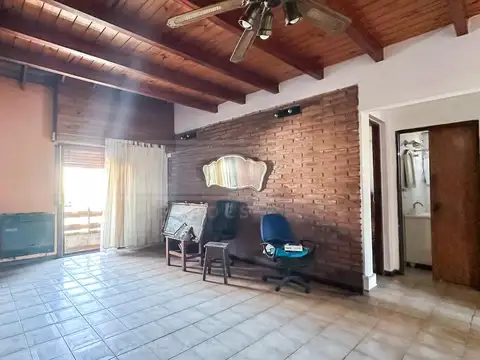 Local en Venta en San Isidro Vías / Rolon, USD 280.000