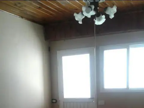 Casa en Venta en Rafael Calzada, USD 100.000