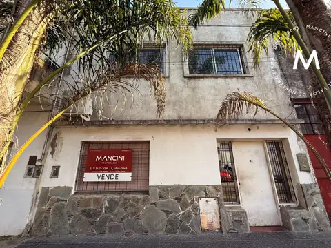 Casa en venta de 3 ambientes con cocheras - Villa Ballester