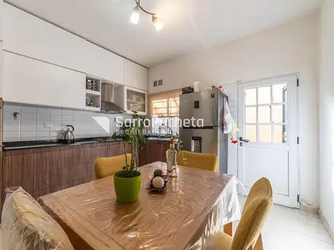 Casa en Venta en Moron Sur, USD 160.000