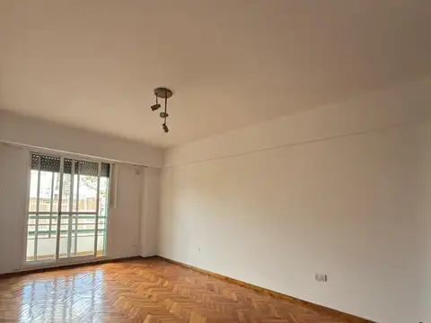 Montevideo 400, Piso 09