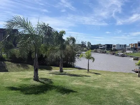 Terrazas al Río 100