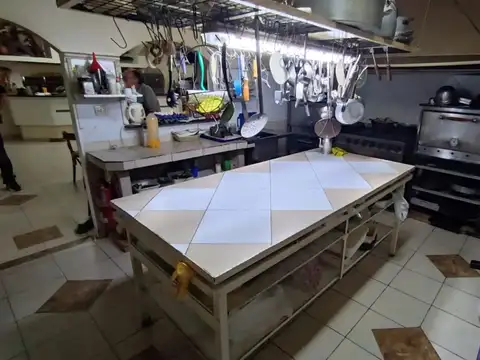 Casa 4 ambientes con 4 baños