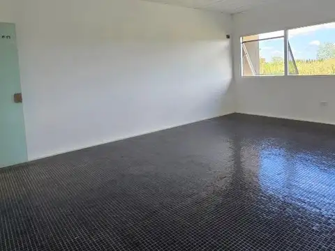 Oficina en Alquiler en Benavidez, $ 750.000