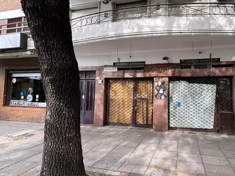 Local en Villa Pueyrredon de 200m2, con frente de 6 metros PLENO FOCO COMERCAIL