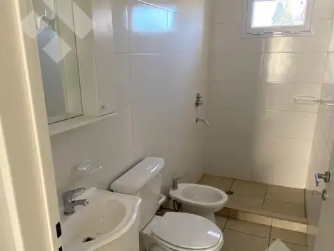 Departamento en Alquiler con 2 cocheras