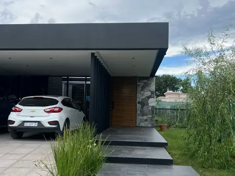 El 100
