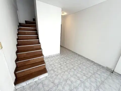 Depto Tipo Casa en Alquiler 20 años