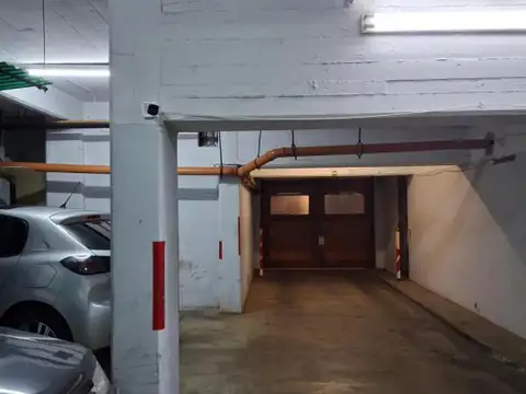 Cochera en Planta Baja Amplia y Segura en Parque Patricios
