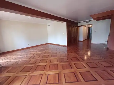 VENTA DE DEPARTAMENTO PISO EXCLUSIVO EN BARRIO LOURDES
