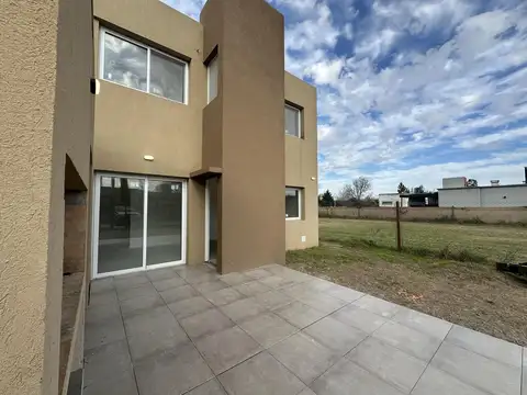 Casa en Venta en Roldan, USD 78.000