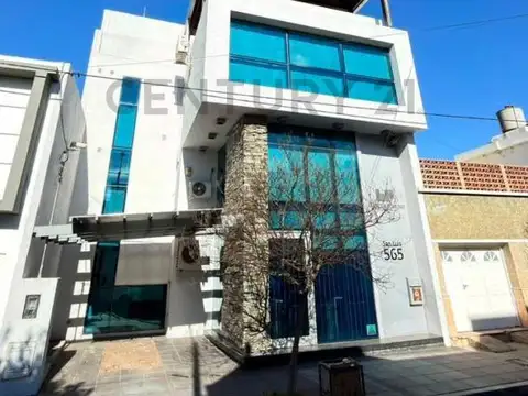 OPORTUNIDAD EDIFICIO de OFICINAS en Zona TRIBUNALES
