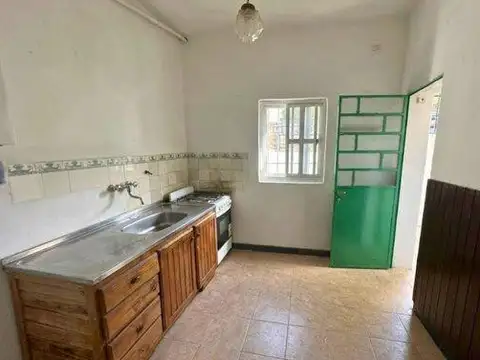 Casa en Alquiler con 1 cochera