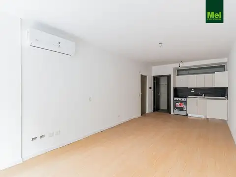 1 AMBIENTE CON BALCON AL FRENTE EN BELGRANO