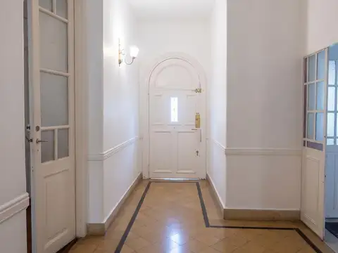 Excelente Casa /Terreno en venta en  Villa Devoto