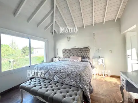 Casa en Venta con 1 cochera