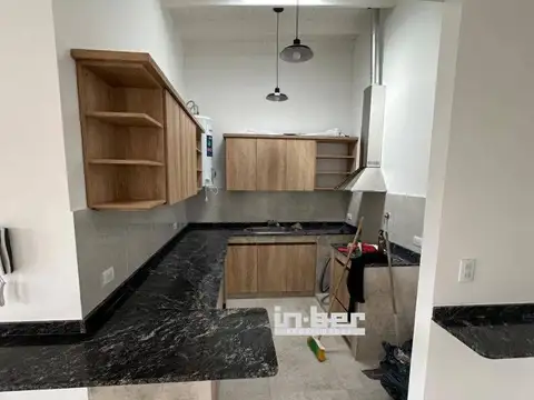 Depto Tipo Casa en Alquiler en Sourigues, $ 750.000