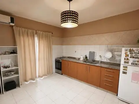 Depto Tipo Casa 3 ambientes con 2 baños