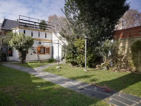 Casa 6 ambientes con 3 baños