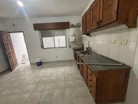 Depto Tipo Casa en Alquiler en Virreyes, $ 350.000