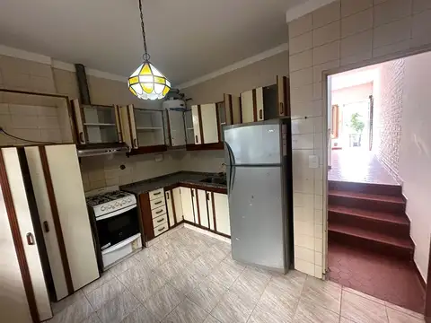 Casa 3 ambientes con 2 baños