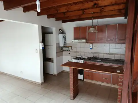 Departamento 3 Ambientes en Alquiler - Moron Sur