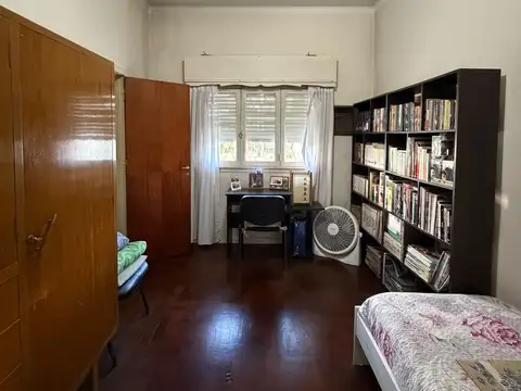 Alquiler casa 4 ambientes castelar