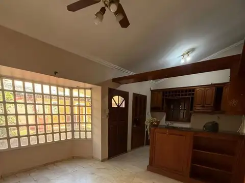 Casa en Alquiler de 3 dormitorios