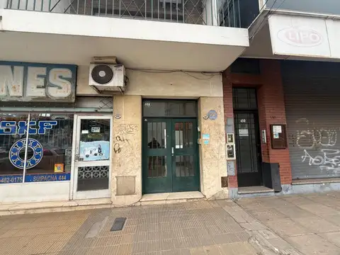 ALQUILER PH 3 AMBIENTES MERLO CENTRO