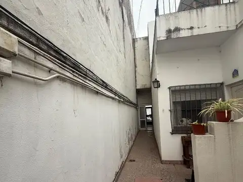 Depto Tipo Casa en Alquiler de 3 ambientes