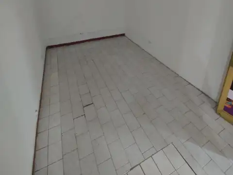 DEAN FUNES 100, Piso PB