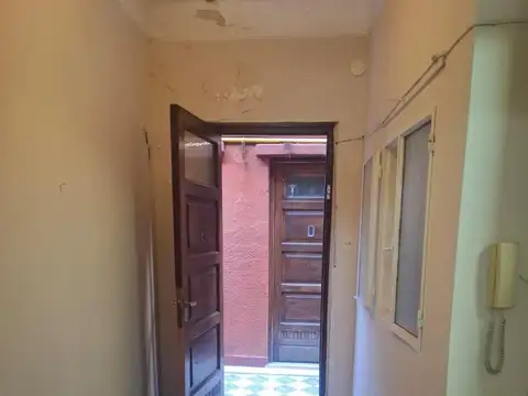 Excelente PH planta baja con patio y terraza