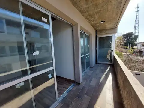 Departamento en Venta en Ezpeleta Este, USD 56.000