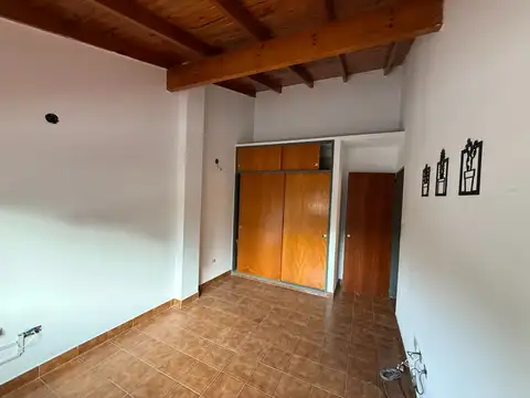 Depto Tipo Casa 4 ambientes con 1 baño