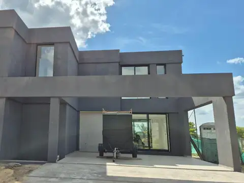 venta - Casa a estrenar 4 hab y servicio - Canton al Golf